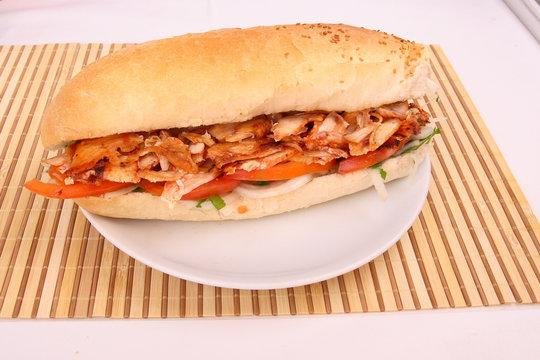 Ekmek Arası Tavuk Döner